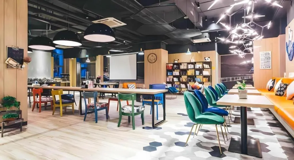 Atour Light Hotel Hangzhou Future Sci-Tech City