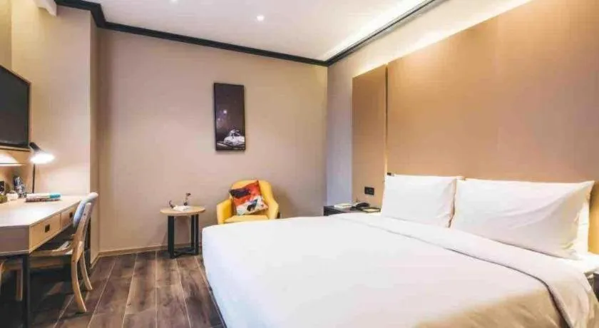 Bed in Atour Light Hotel Hangzhou Future Sci-Tech City