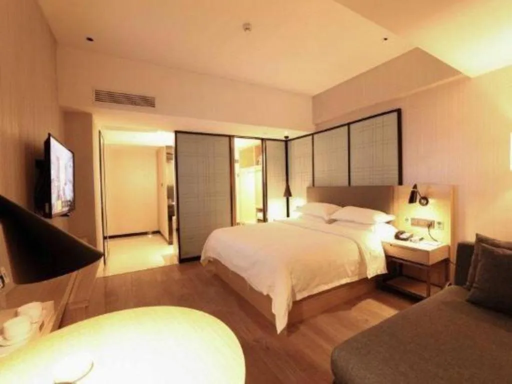 Bed in GreenTree Eastern Hotel Hunan Changsha Xinsha Luositang Metro Station