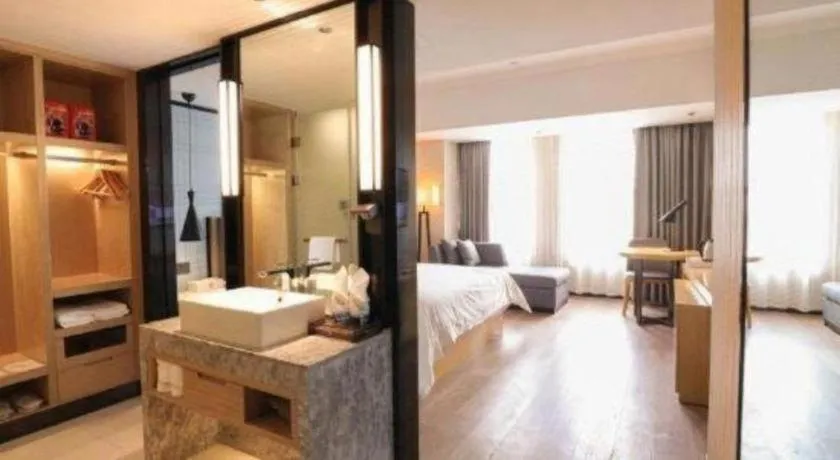 Bed in GreenTree Eastern Hotel Hunan Changsha Xinsha Luositang Metro Station