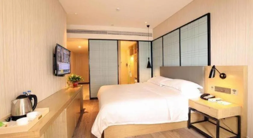 Bed in GreenTree Eastern Hotel Hunan Changsha Xinsha Luositang Metro Station