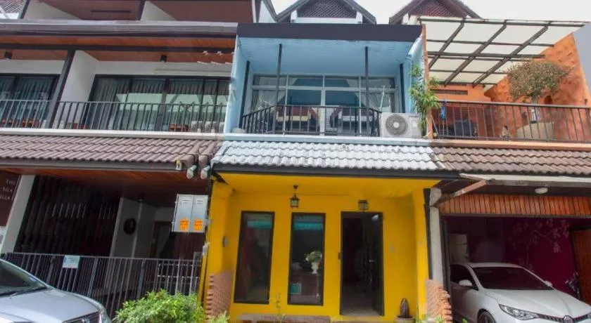 OYO 75303 V Home Guesthouse Sunday Night Market