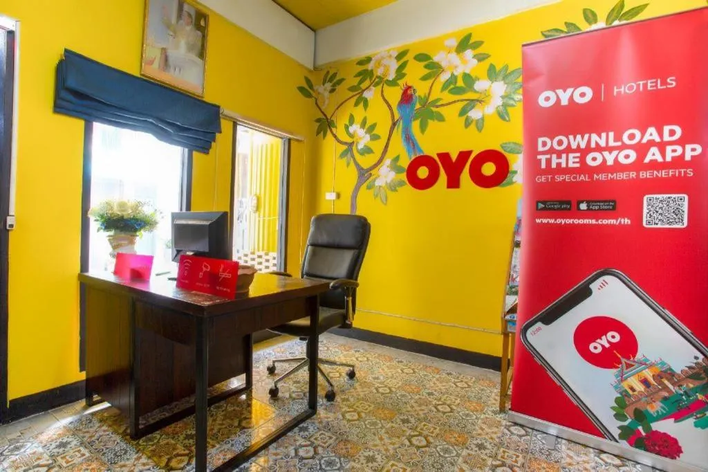 OYO 75303 V Home Guesthouse Sunday Night Market