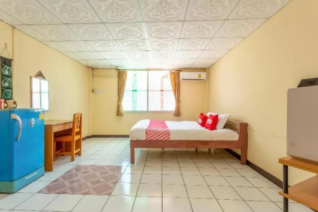 Bed in OYO 1000 Maetang Hotel