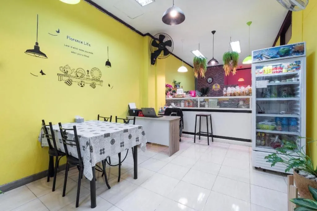 OYO 75327 Diyana Residence