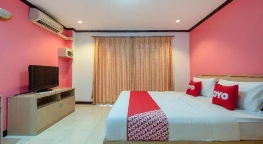 Bed in OYO 75327 Diyana Residence