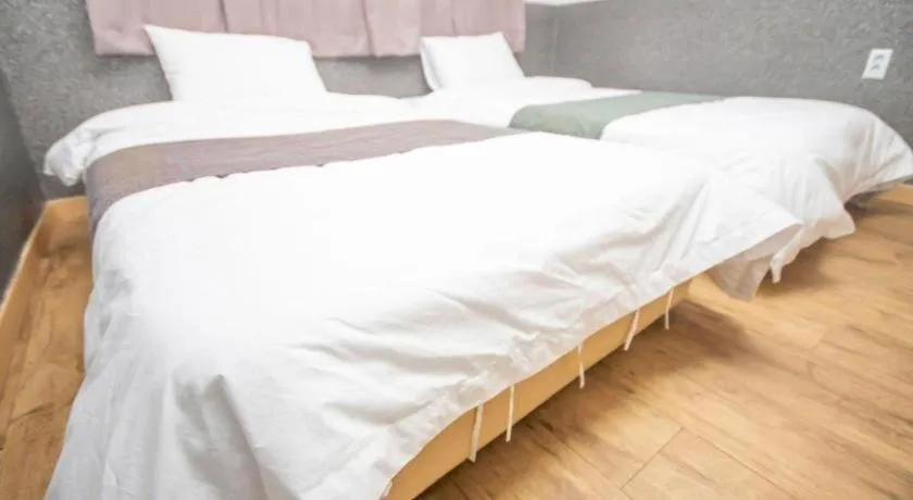 Bed in Hyundai Elliot Hotel and Resort