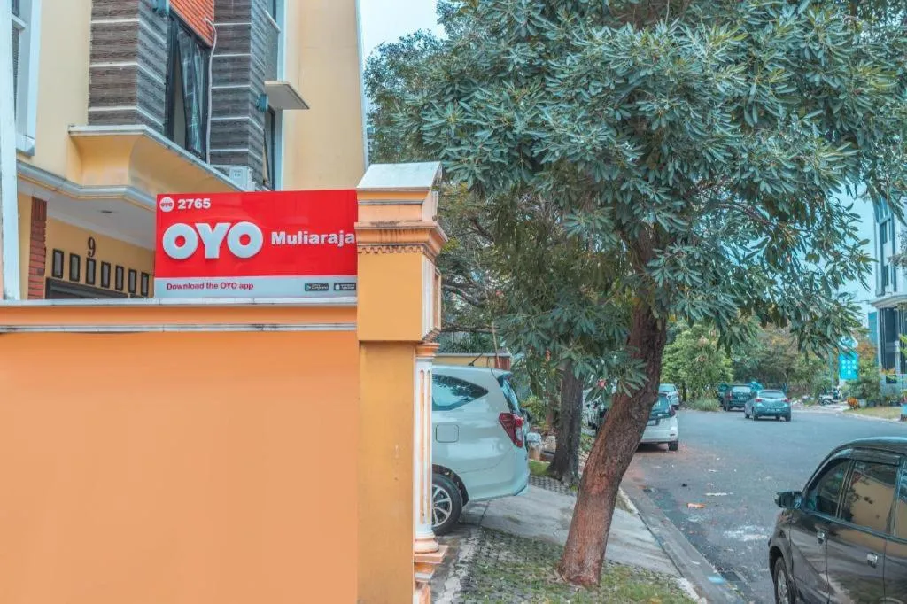 OYO 2765 Mulia Raja Kost