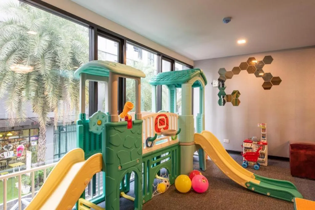 Metro Hotel Ratchada 36