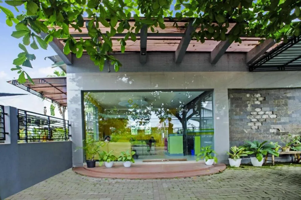 OYO 90863 Omah Kost Syariah