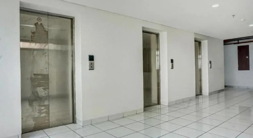 OYO 91045 Tower Mahakam By Toha Room