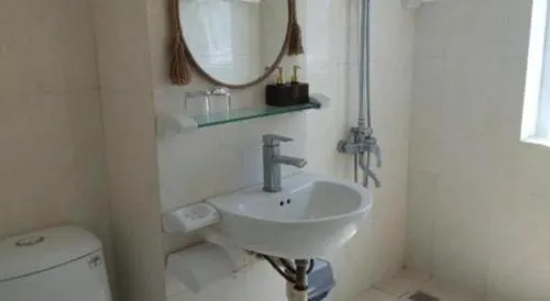 OYO 1167 Haya Hotel