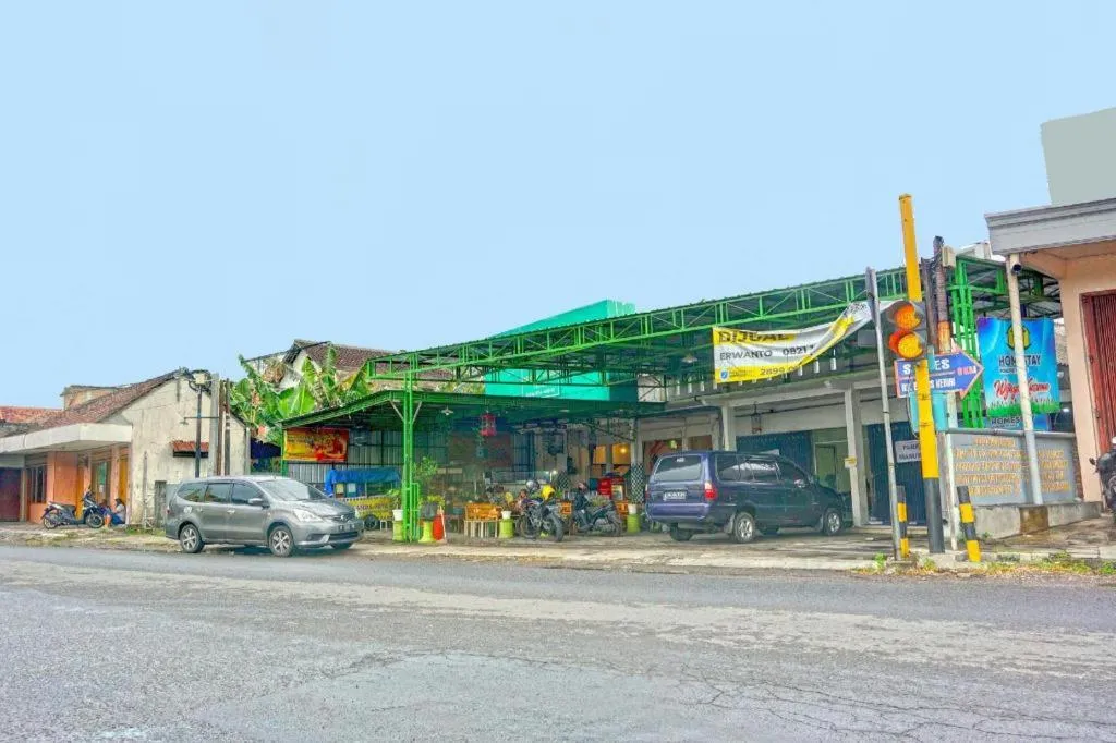 OYO 91683 Wijaya Kusuma Homestay