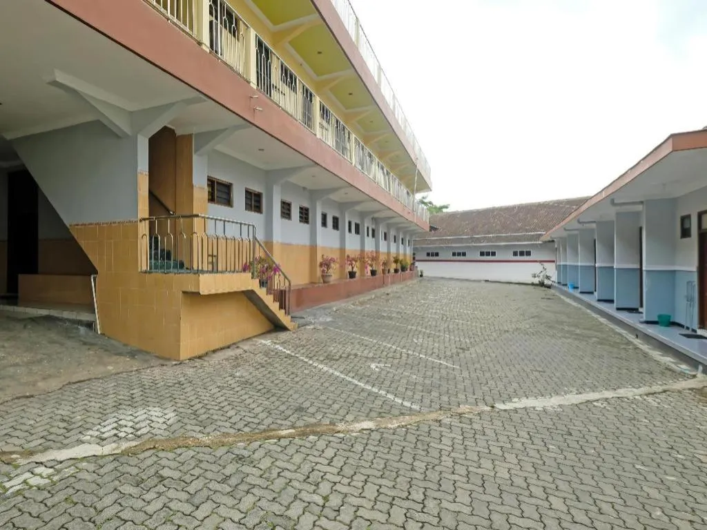 Collection O 91914 Hotel Citra Dewi 2 Int's