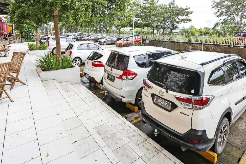 OYO 92317 Apartment Riverview By Alima View