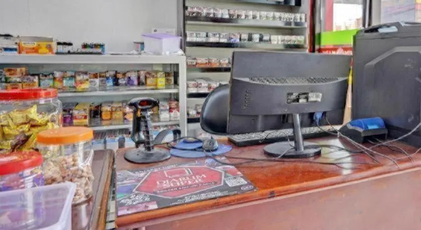 Hotel O Griya Sandi Residence Family NearPantai Boom