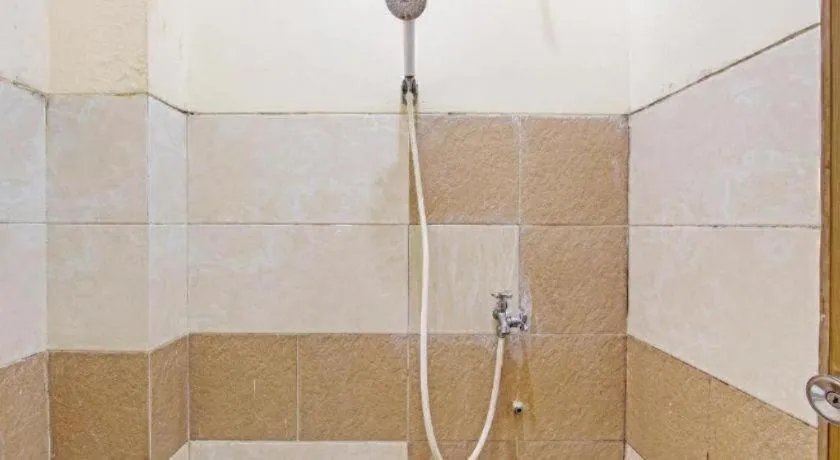 OYO Life 92663 Karmel 6