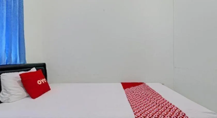 Bed in OYO Life 92630 Siliwangi Residence 63