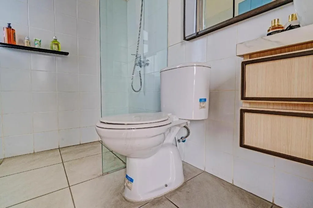 OYO Life 92719 Rolling Hills Residence Karawang