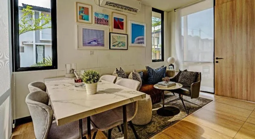 OYO Life 92719 Rolling Hills Residence Karawang