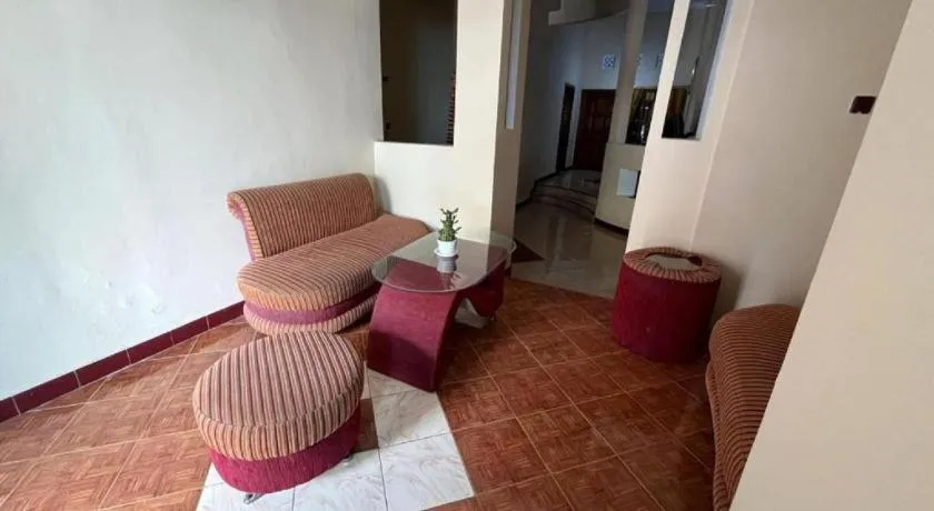 OYO 94003 Anjuk Ladang Homestay