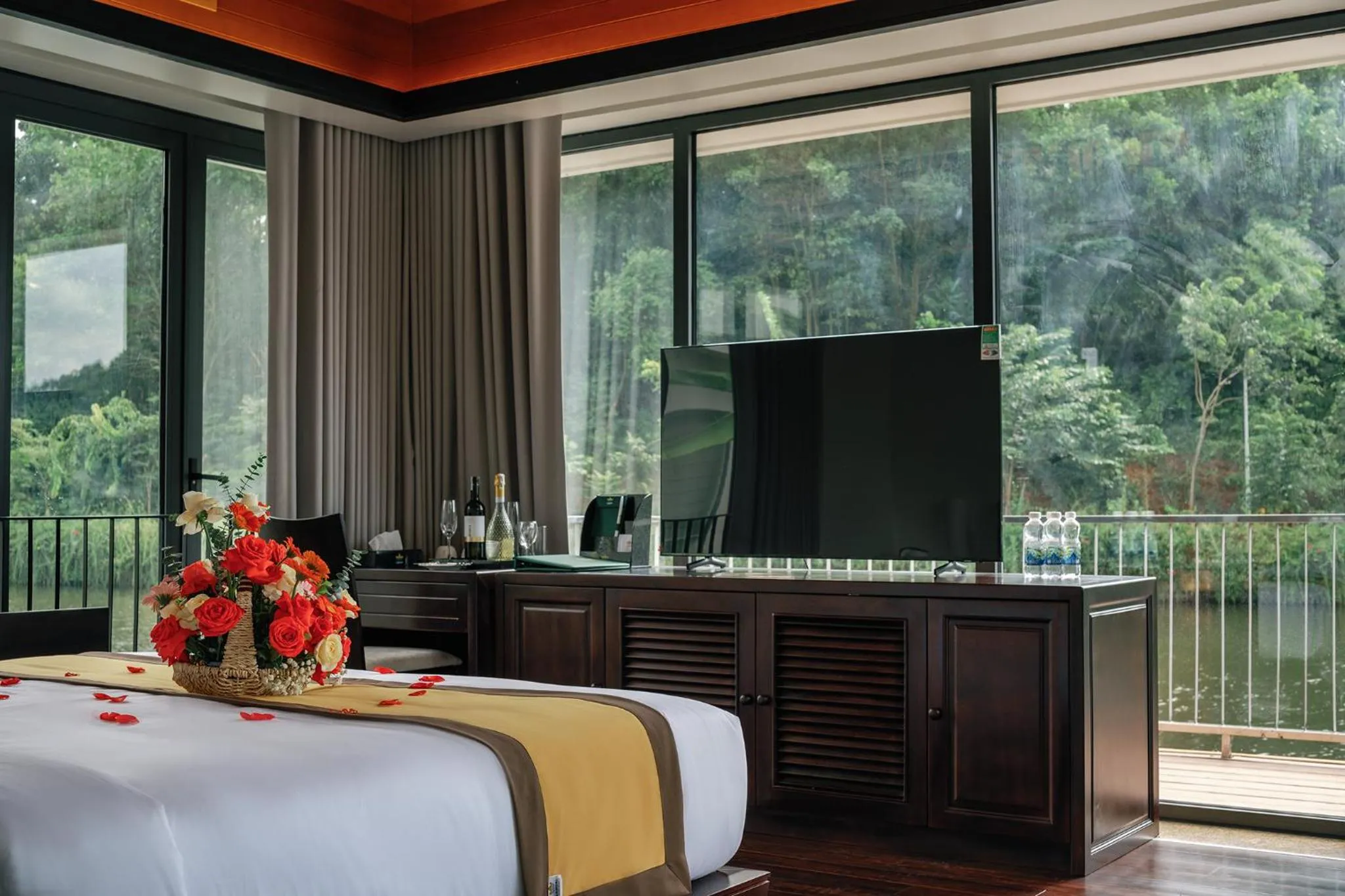 Bed in Lamori Resort & Spa, Thanh Hoá