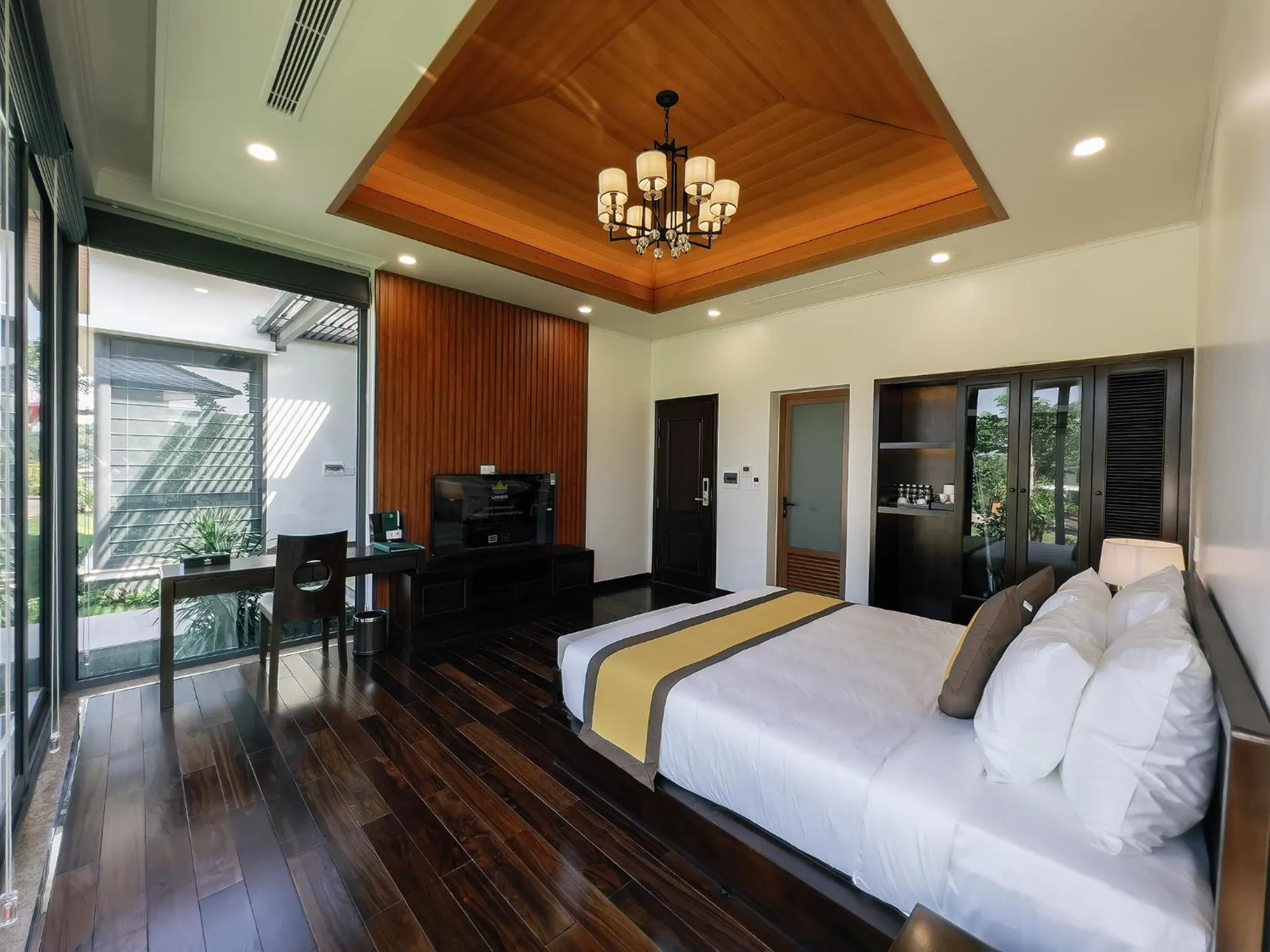Bedroom, Bed in Lamori Resort & Spa, Thanh Hoá