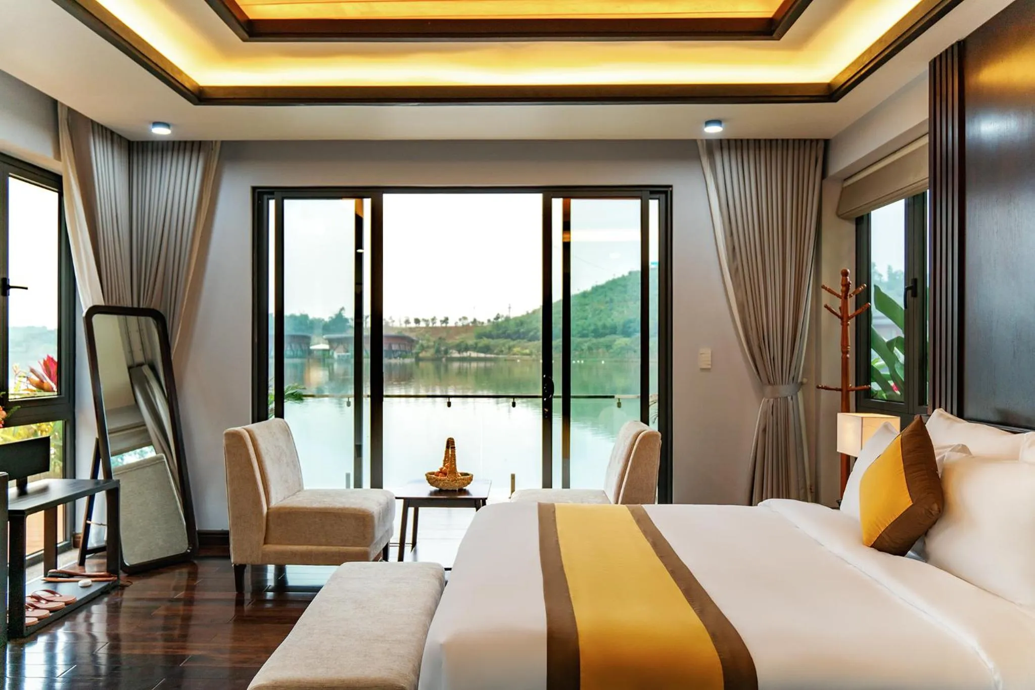 Lake view, Bed in Lamori Resort & Spa, Thanh Hoá