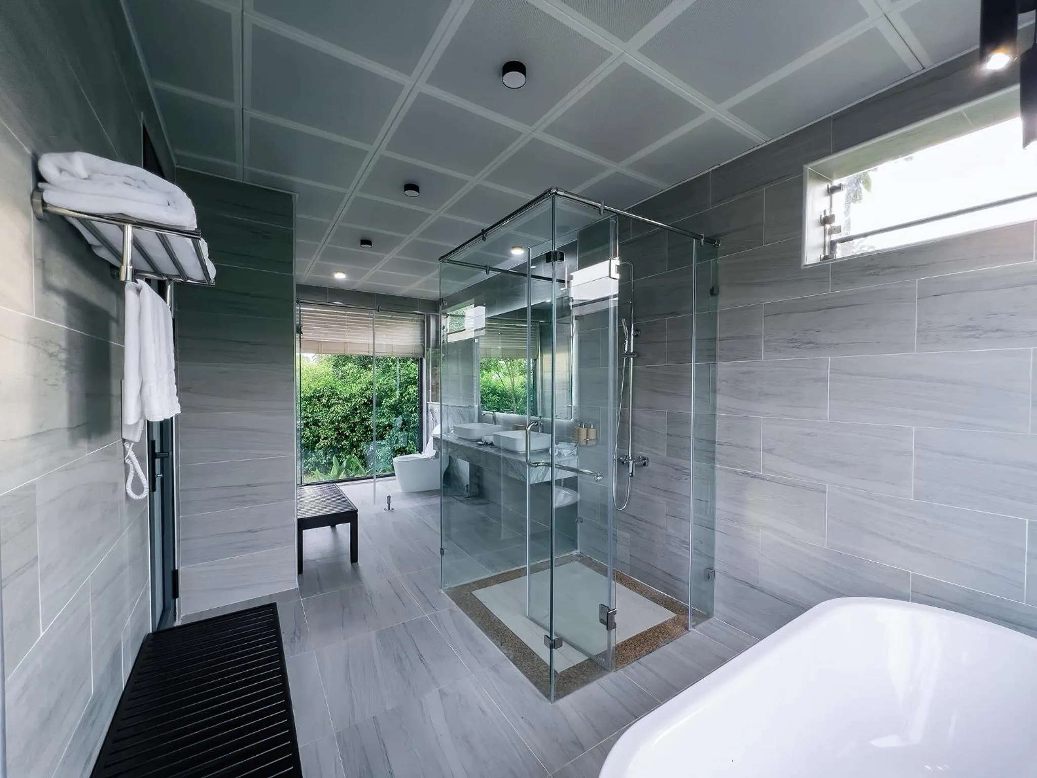 Shower in Lamori Resort & Spa, Thanh Hoá