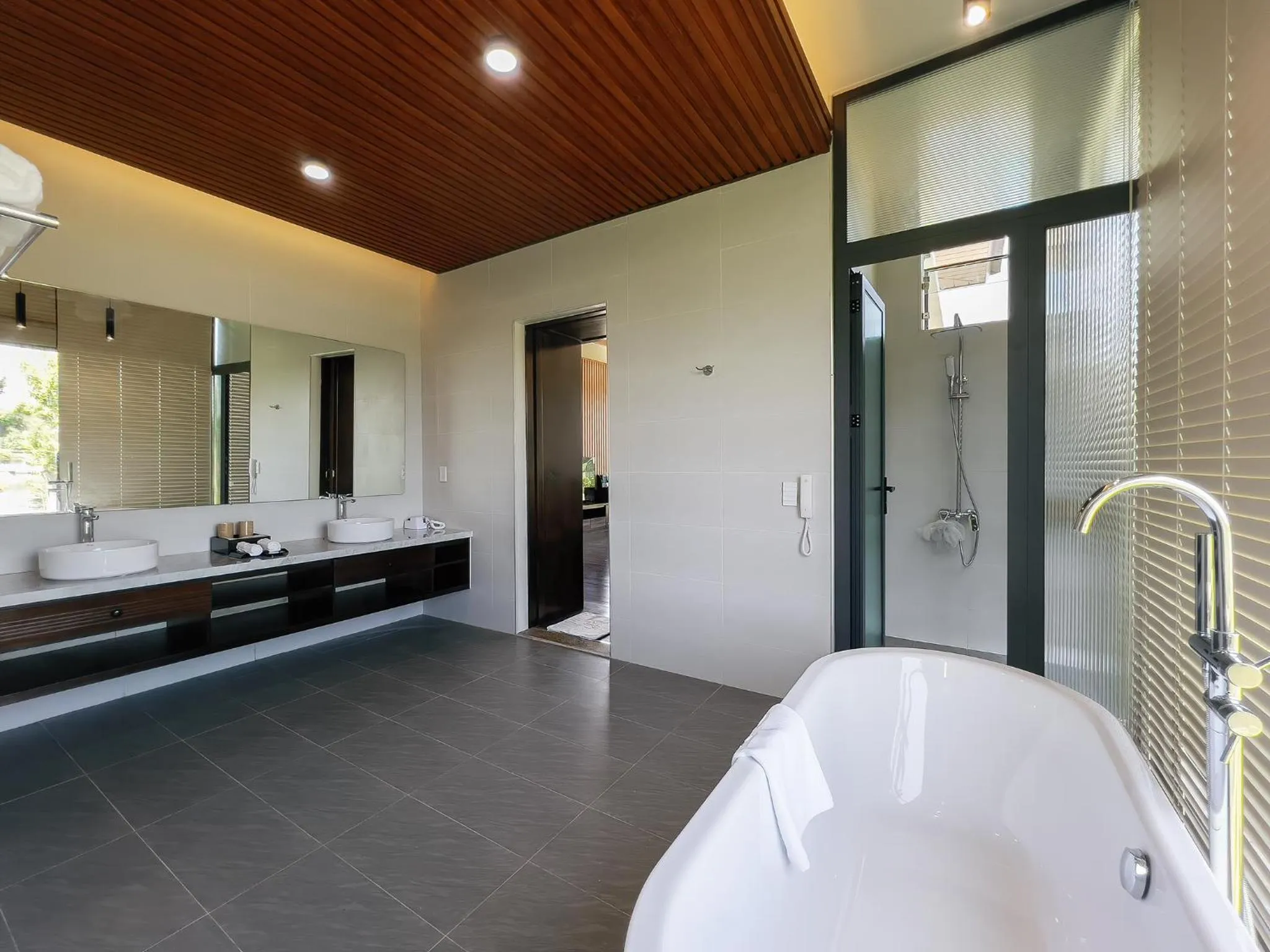 Bath in Lamori Resort & Spa, Thanh Hoá