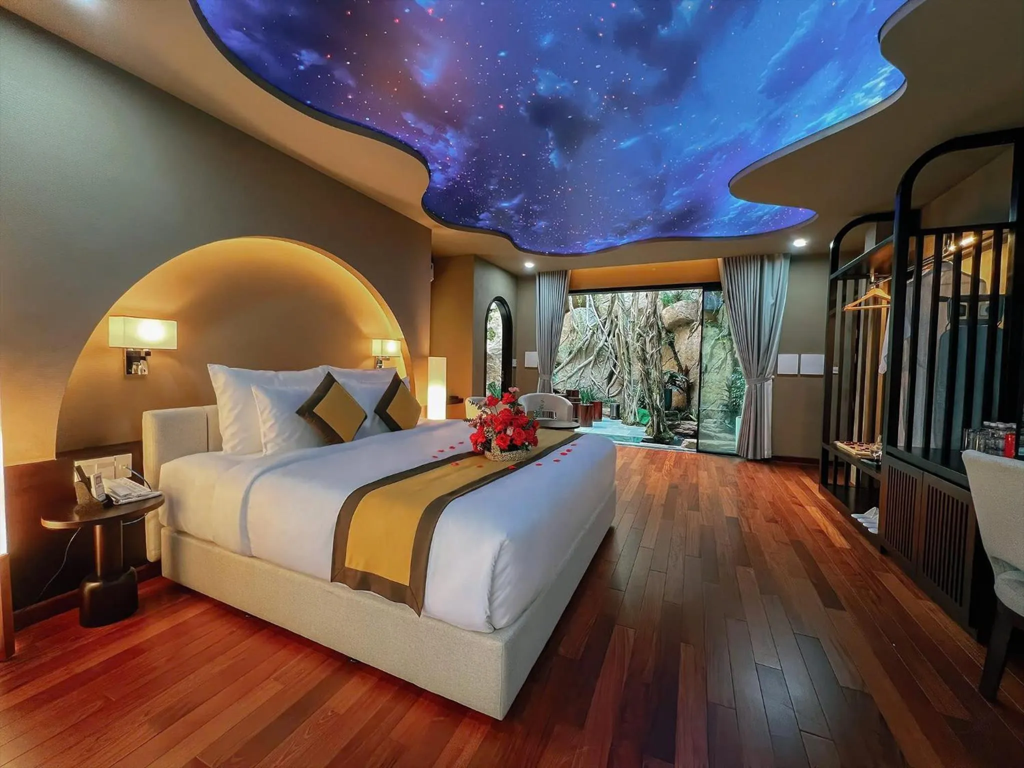 Bedroom, Bed in Lamori Resort & Spa, Thanh Hoá