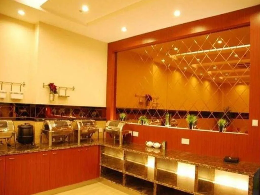 GreenTree Inn Chuzhou Dingyuan County People's Square General Hospital Business Hotel