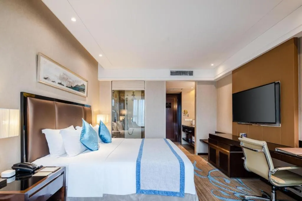 Bed in Chengdu Rising Butterfly Hotel