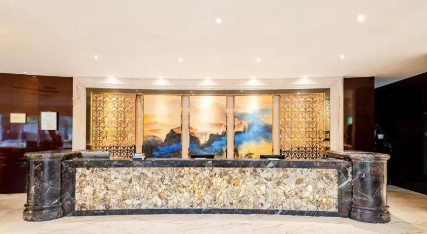 Chengdu Rising Butterfly Hotel