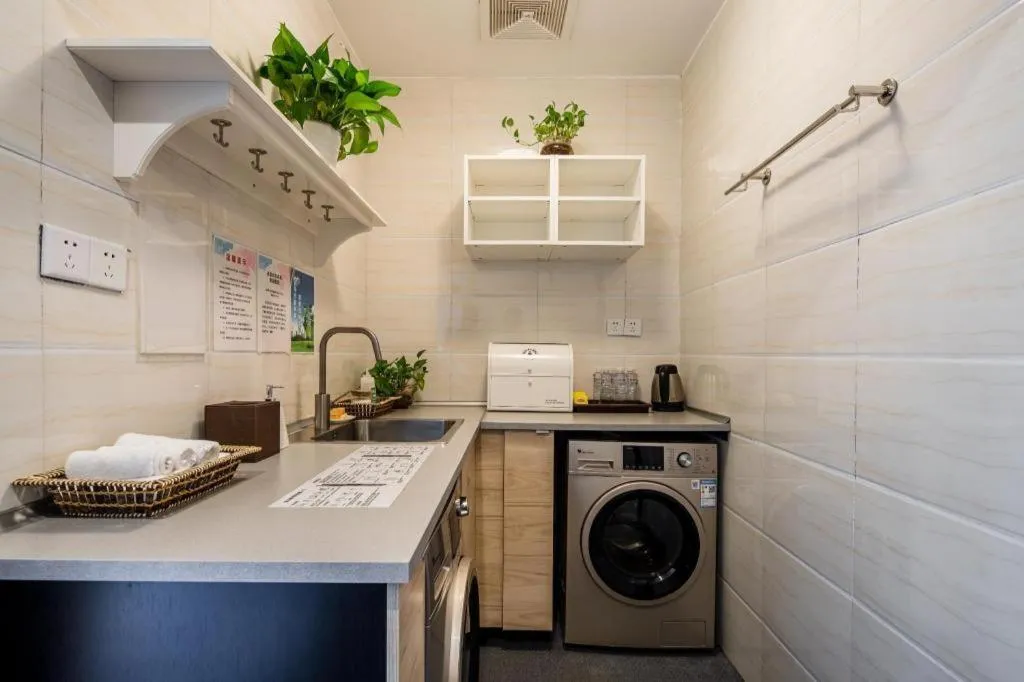 Chengdu Rising Butterfly Hotel