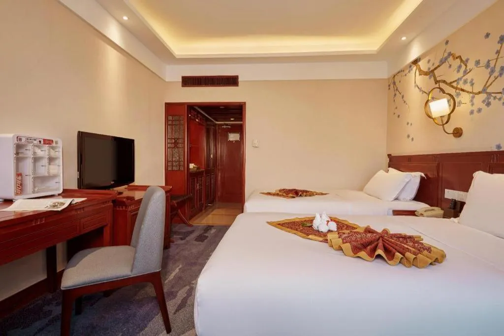 Bed in Meiyuan Hotel Hangzhou