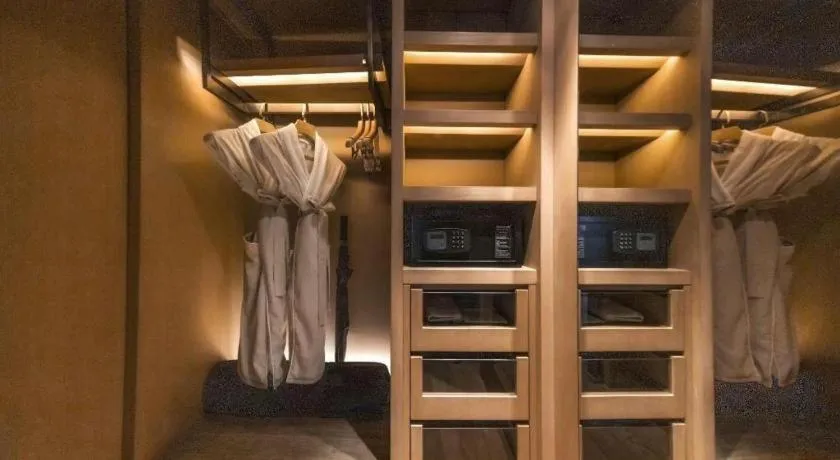 Bed in The East Hotel Hangzhou