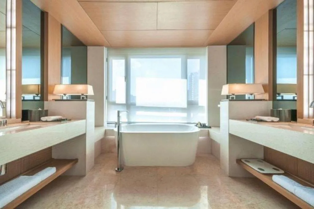 Bed in The East Hotel Hangzhou