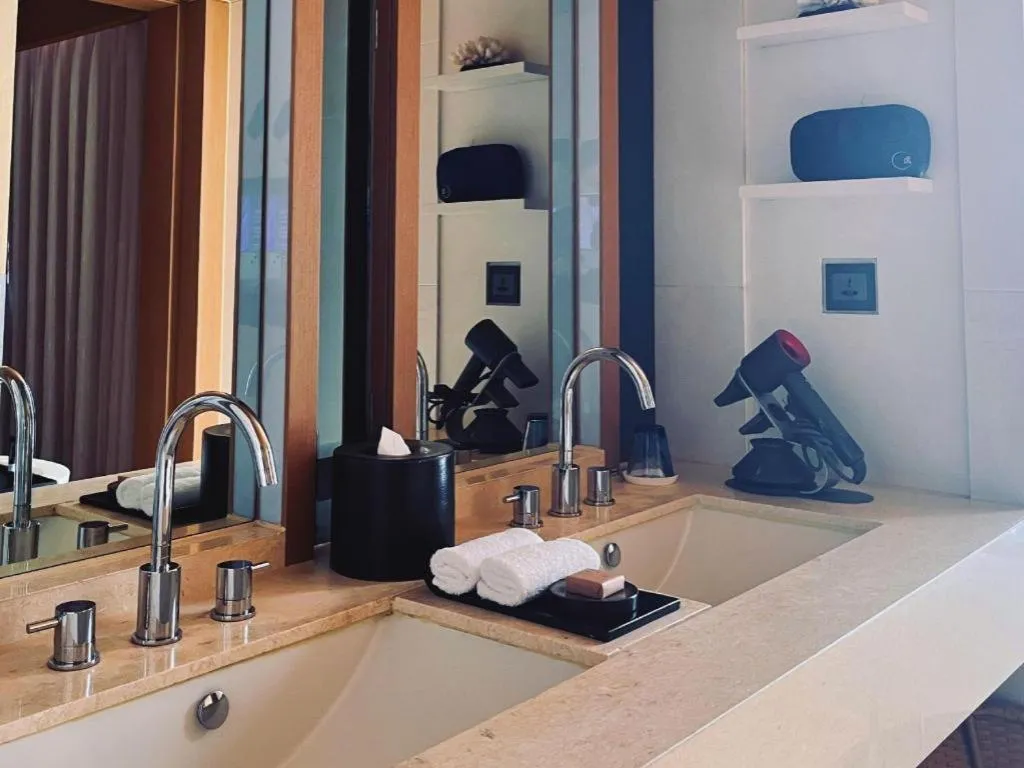 The East Hotel Hangzhou