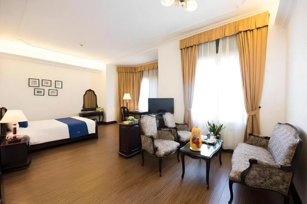 Bed in Hoa Binh Hotel