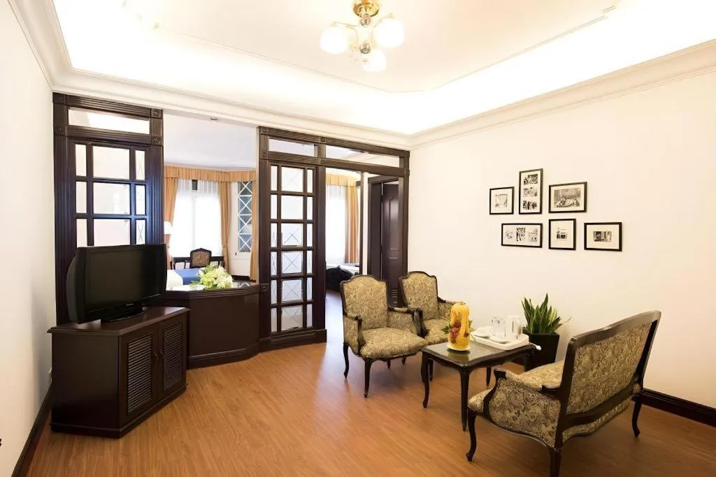 Hoa Binh Hotel