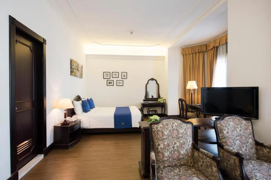 Bed in Hoa Binh Hotel