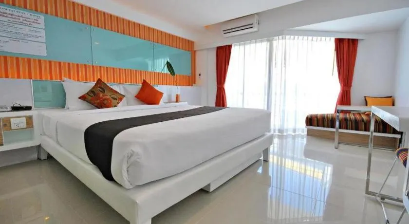 Bed in Hinn - Namm Hotel