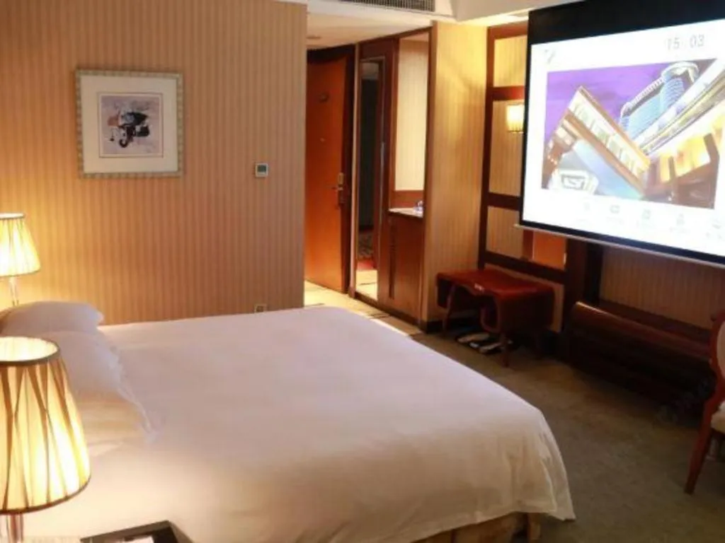 Bed in Cinese Hotel Dongguan