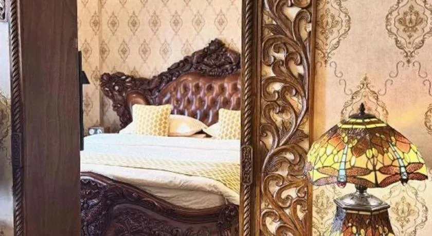 Bed in Dong Fang Hotel