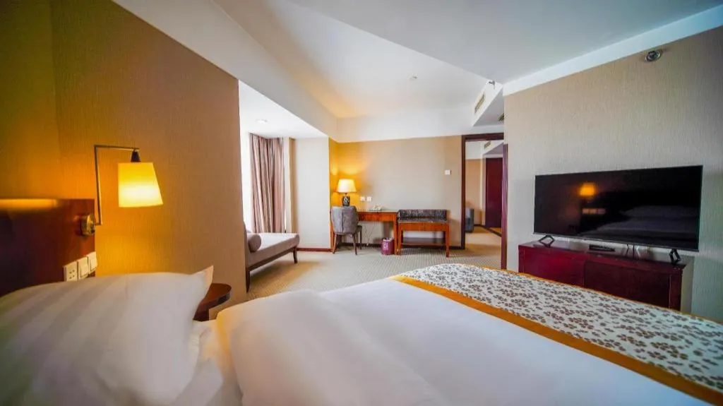 Bed in Dong Fang Hotel