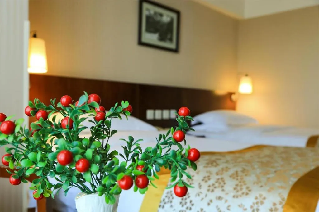 Bed in Dong Fang Hotel