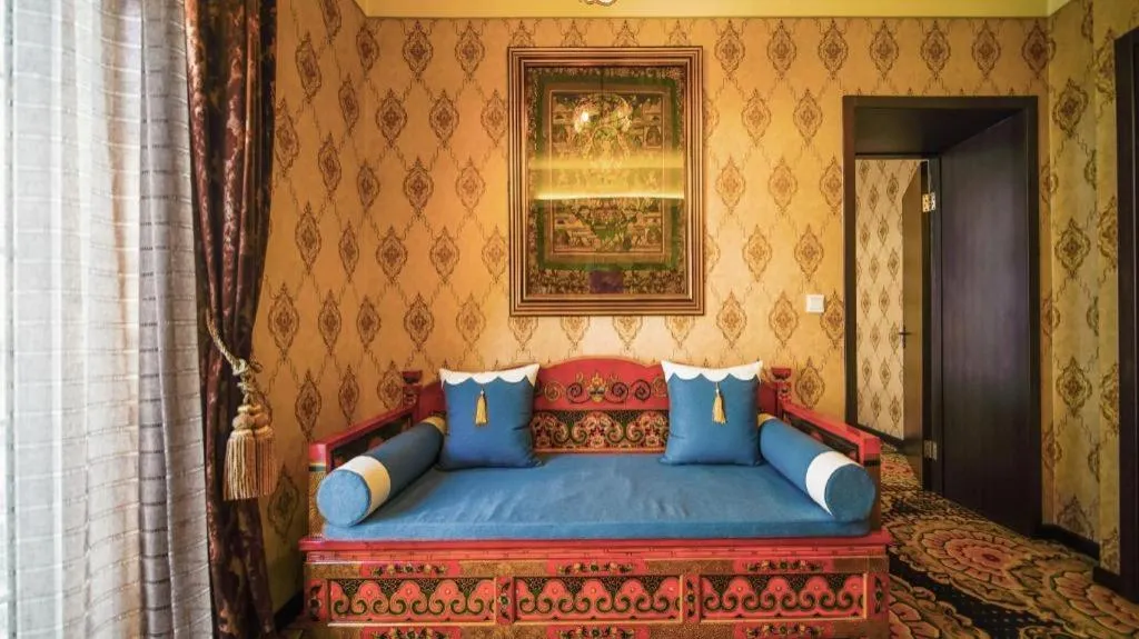 Bed in Dong Fang Hotel