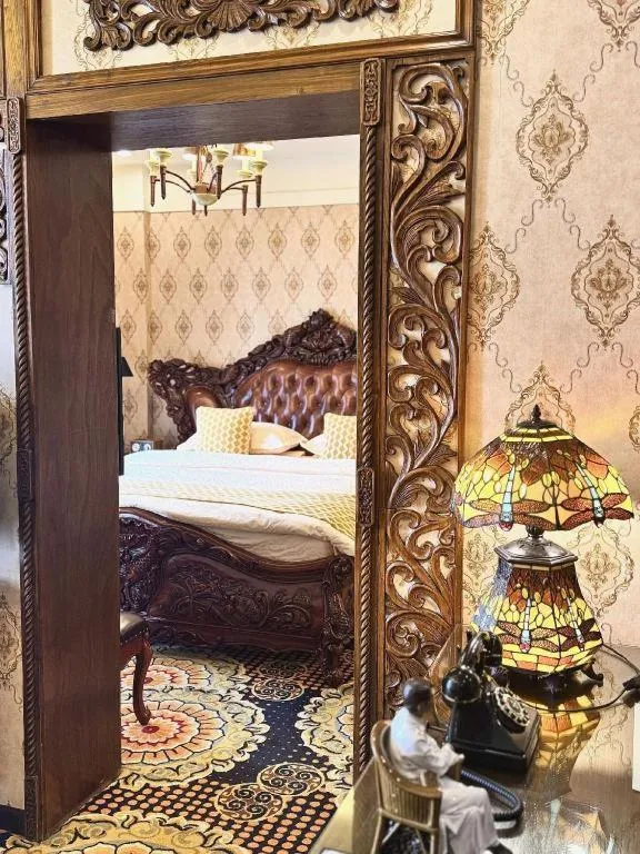 Bed in Dong Fang Hotel