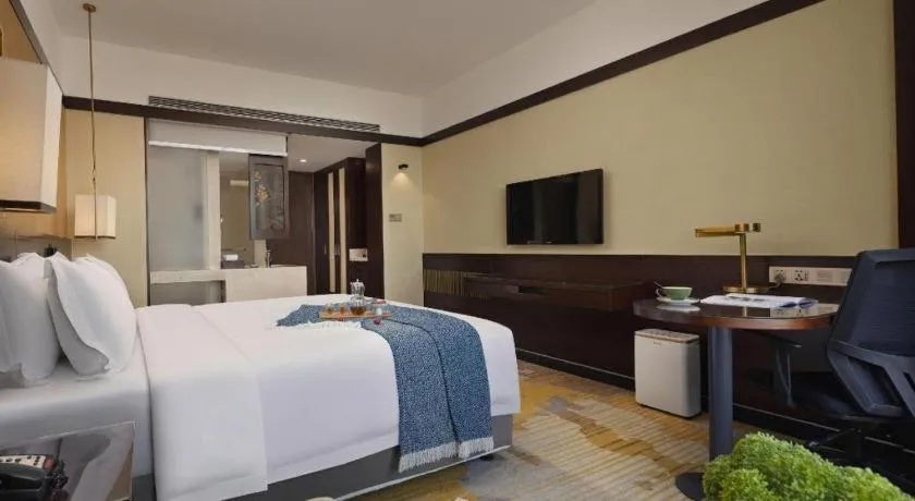 Bed in BaoHua Harbour View Hotel